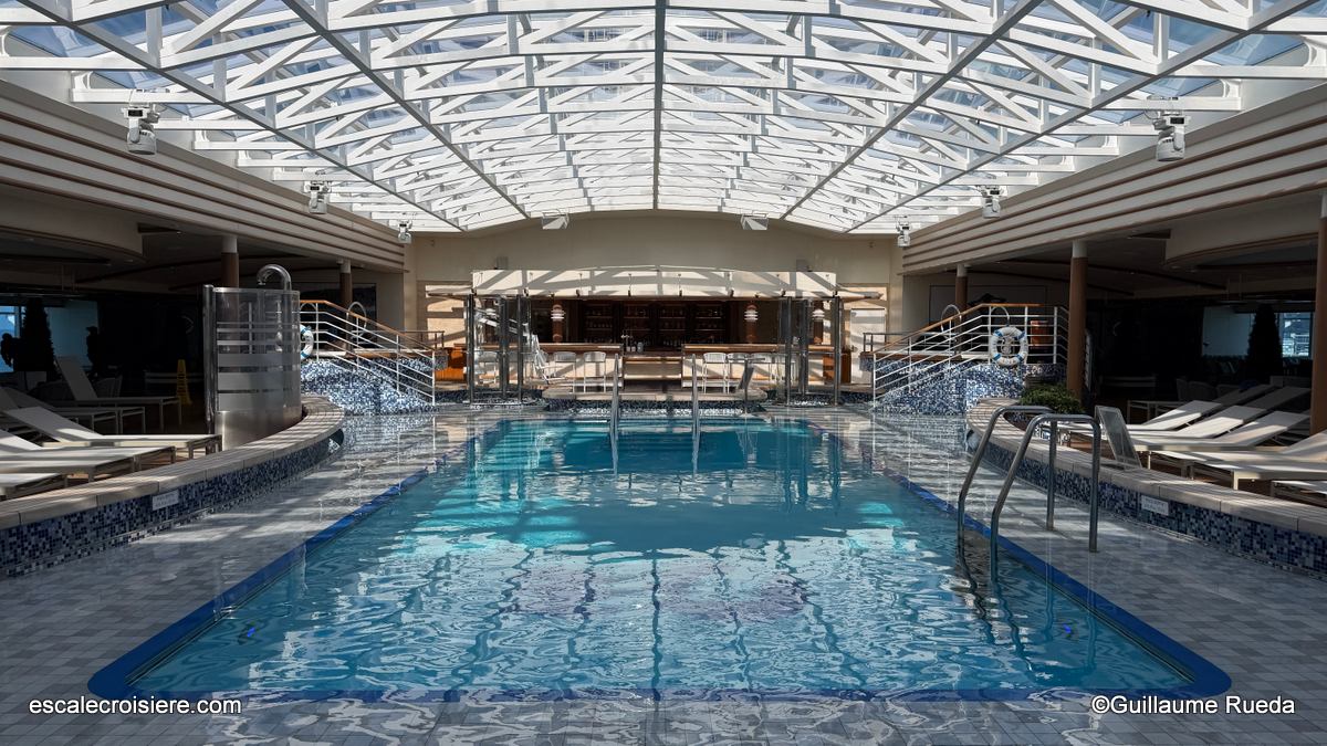 Piscine intérieur - Majestic Princess