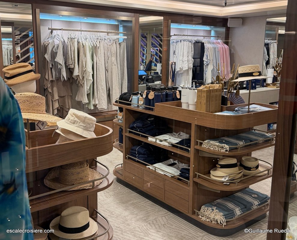 Boutique -Vidantaworld's ELEGANT